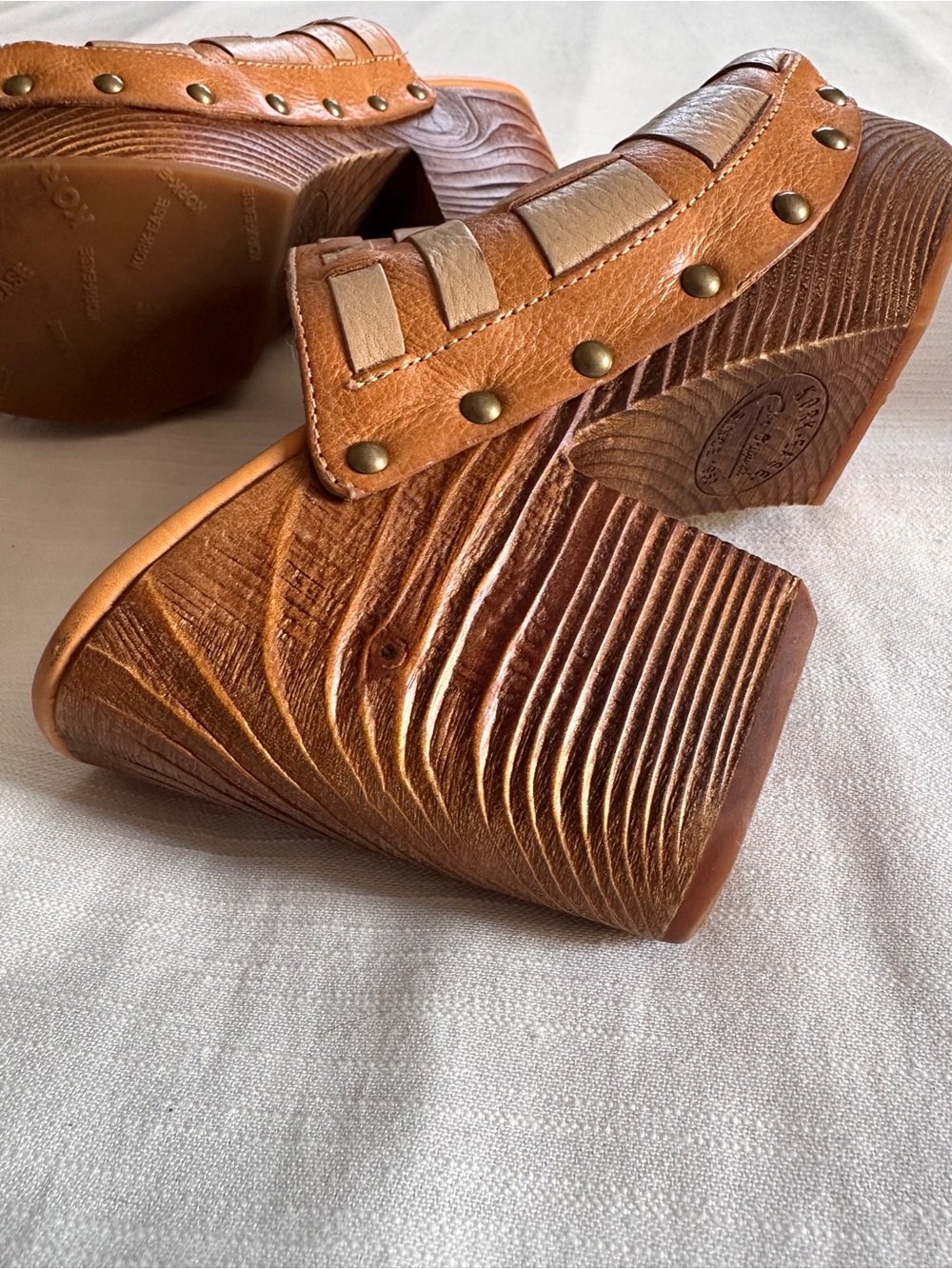 Kork-Ease Charissa Two-Tone Woven Leather Platform Clogs Mules | 9 - Picture 8 of 12